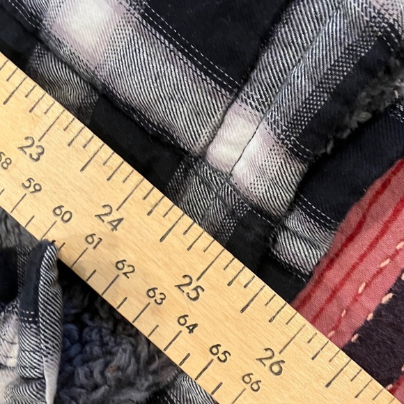 Teen boy medium size Black /White Plaid Hooded Jacket ( or fits women’s small) - Picture 10 of 13